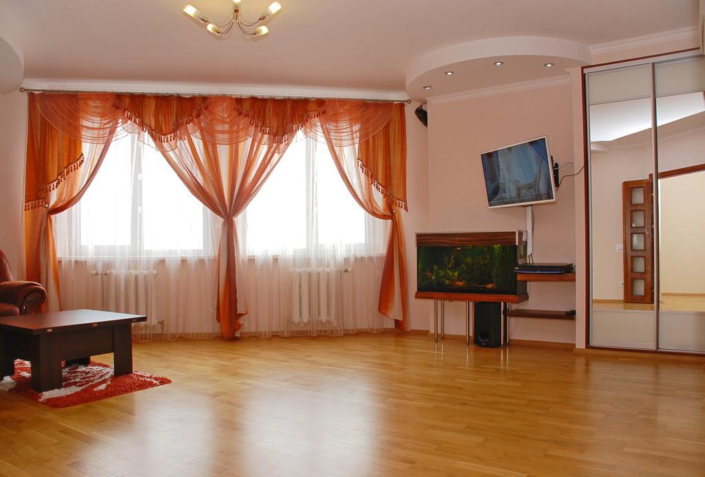 Kiev Pozniaky Apartment Kamer foto